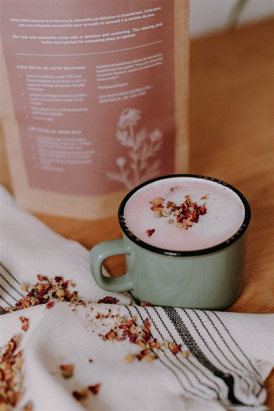 Latté nocturne rose - rose et camomille - Les Mauvaises Herbes